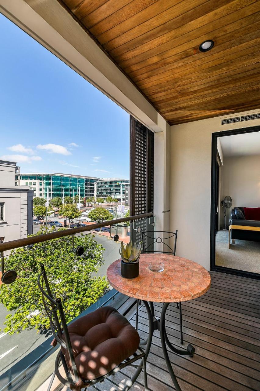 Enormous One Bedroom Beauty In Cbd! Free Parking Auckland Ngoại thất bức ảnh